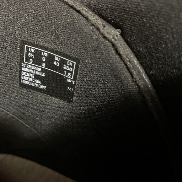 Clarks CloudSteppers Ankle boots Gray Black Low 9M Comfort Easy Slip-on Pull-on - Picture 6 of 7